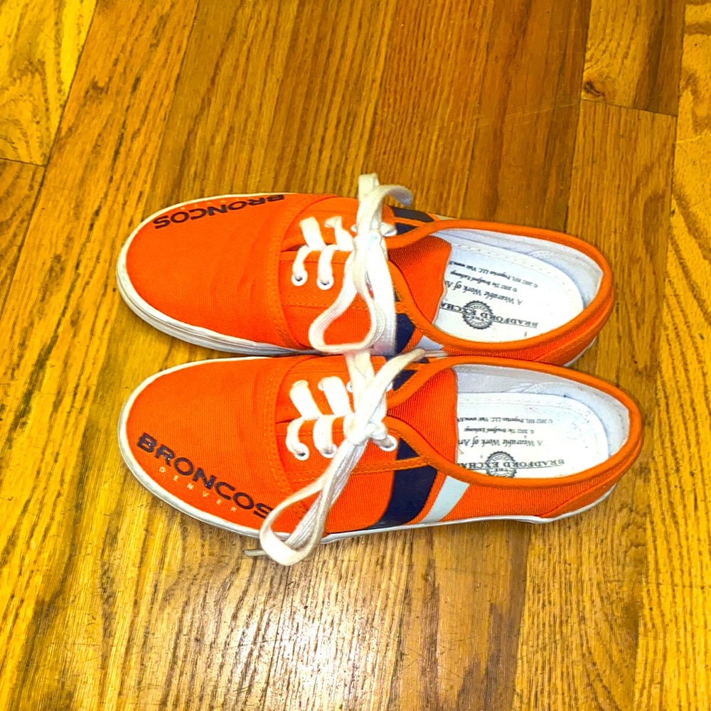 If you’re from Denver, this is the perfect shoe for you in good condition